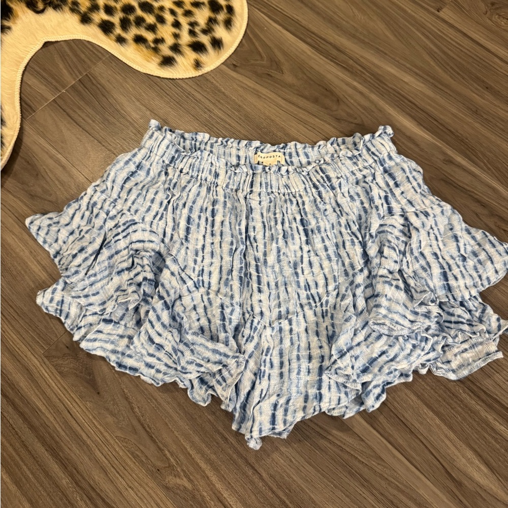 Beachy shorts flowy